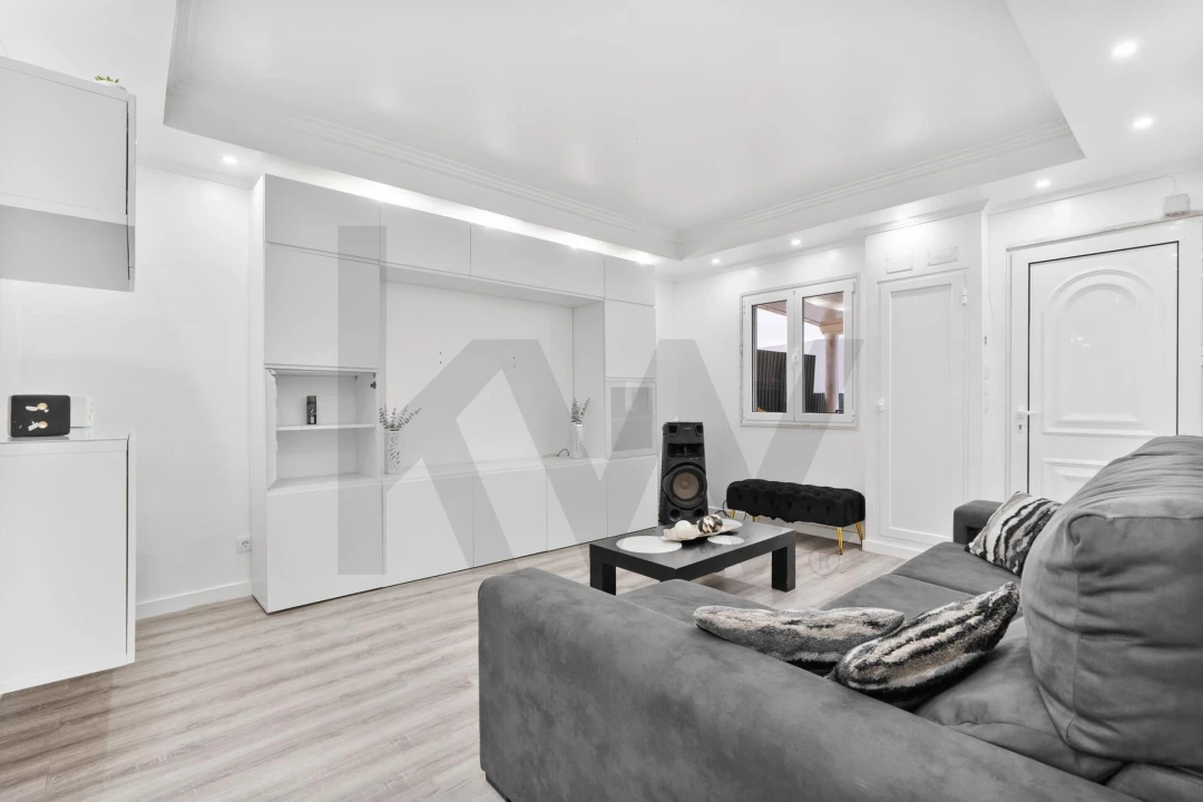 Moradia T2 para Venda em Queluz e Belas Foto 3