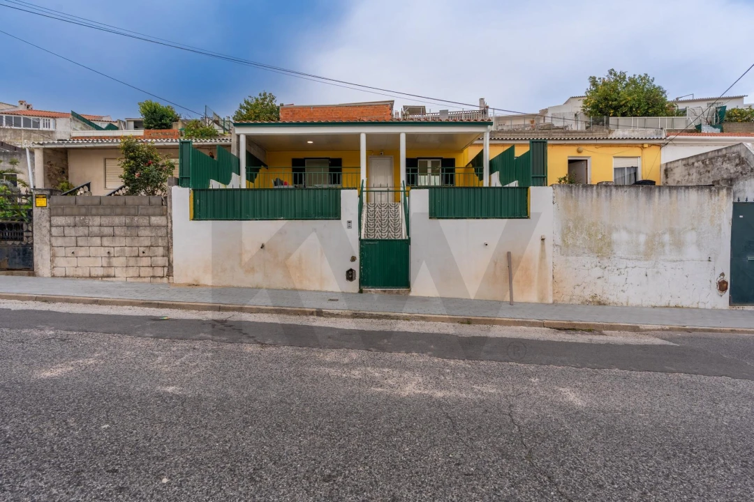 Moradia T2 para Venda em Queluz e Belas Foto 32