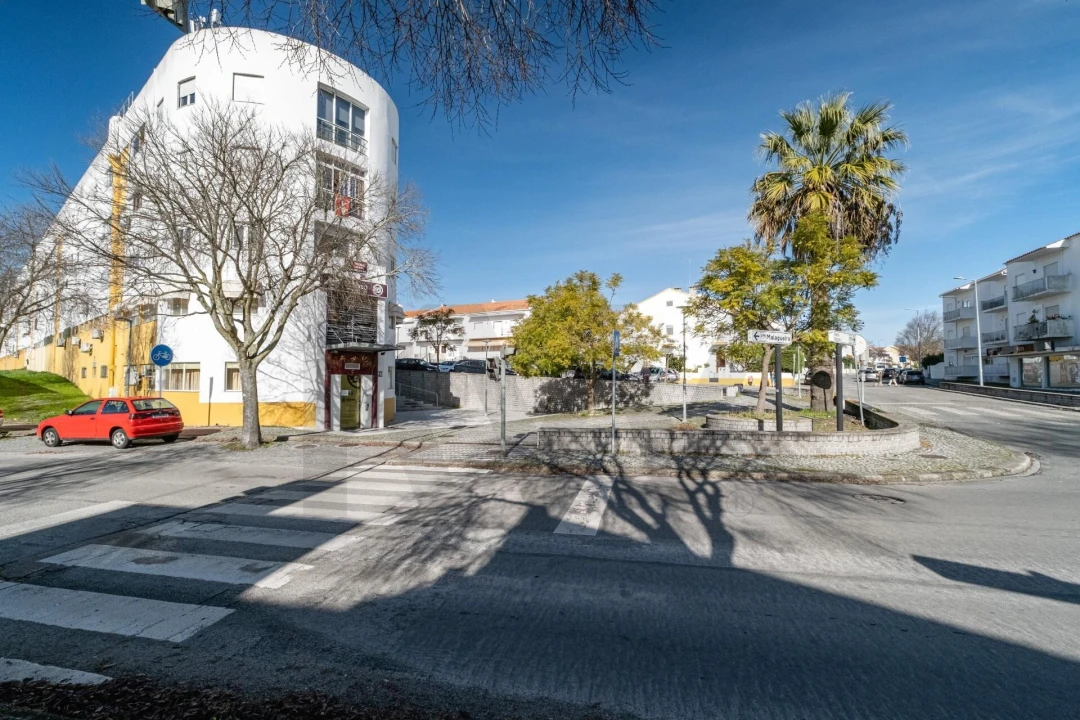 Apartamento T3 para Venda em Malagueira e Horta das Figueiras Foto 1