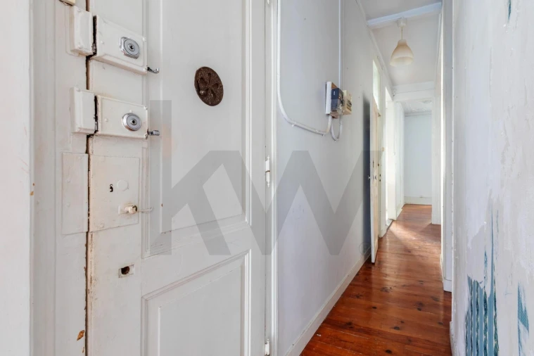 Apartamento T2 para Venda em Arroios Foto 33