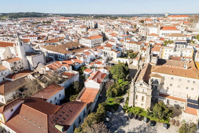 Moradia T4 para Venda em Évora (São Mamede, Sé, São Pedro e Santo Antão) Foto 98