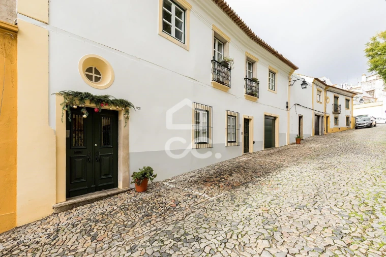 Moradia T4 para Venda em Évora (São Mamede, Sé, São Pedro e Santo Antão) Foto 3