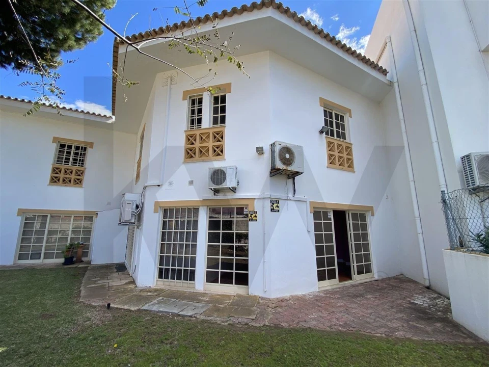 Loja para Arrendamento em Albufeira e Olhos de Água Foto 15