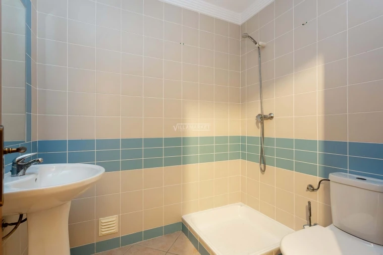 Apartamento T2 para Venda em Albufeira e Olhos de Água Foto 20