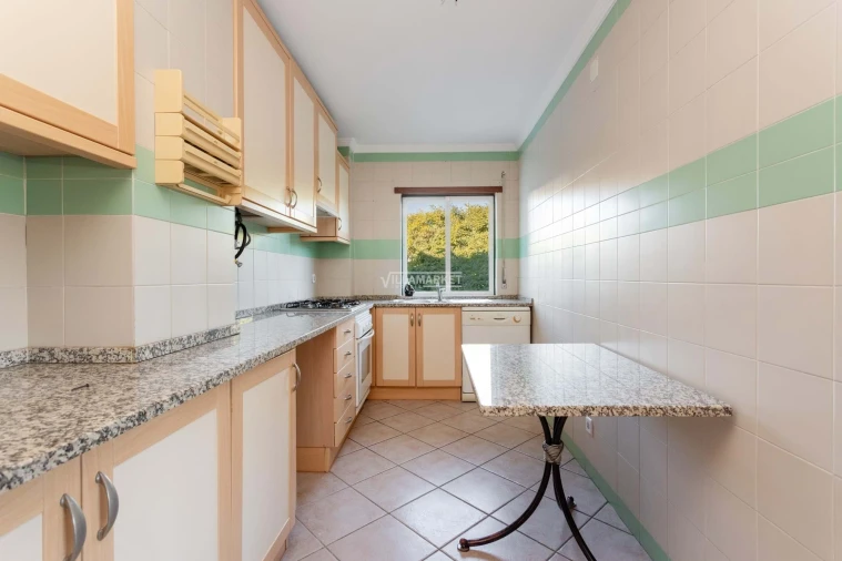 Apartamento T2 para Venda em Albufeira e Olhos de Água Foto 9