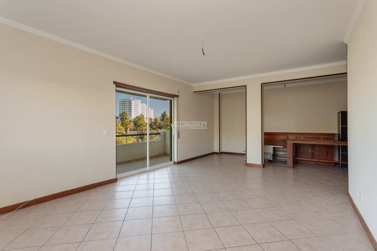 Apartamento T2 para Venda em Albufeira e Olhos de Água Foto 5