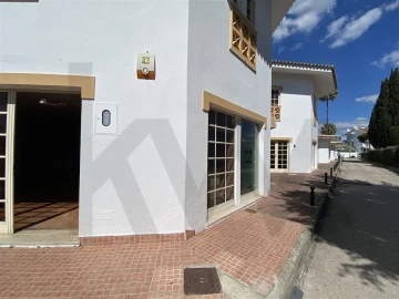 Negócio para Arrendamento férias em Albufeira e Olhos de Água