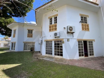 Negócio para Arrendamento férias em Albufeira e Olhos de Água