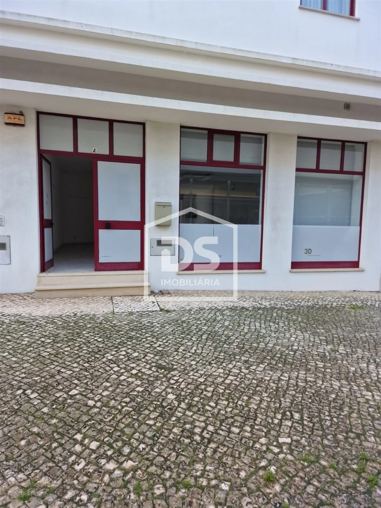 Loja para Venda em Marrazes e Barosa Foto 17