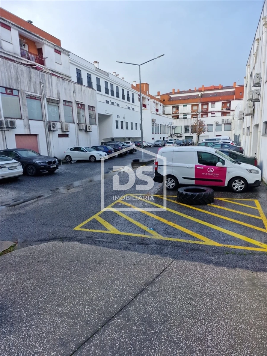 Loja para Venda em Marrazes e Barosa Foto 4
