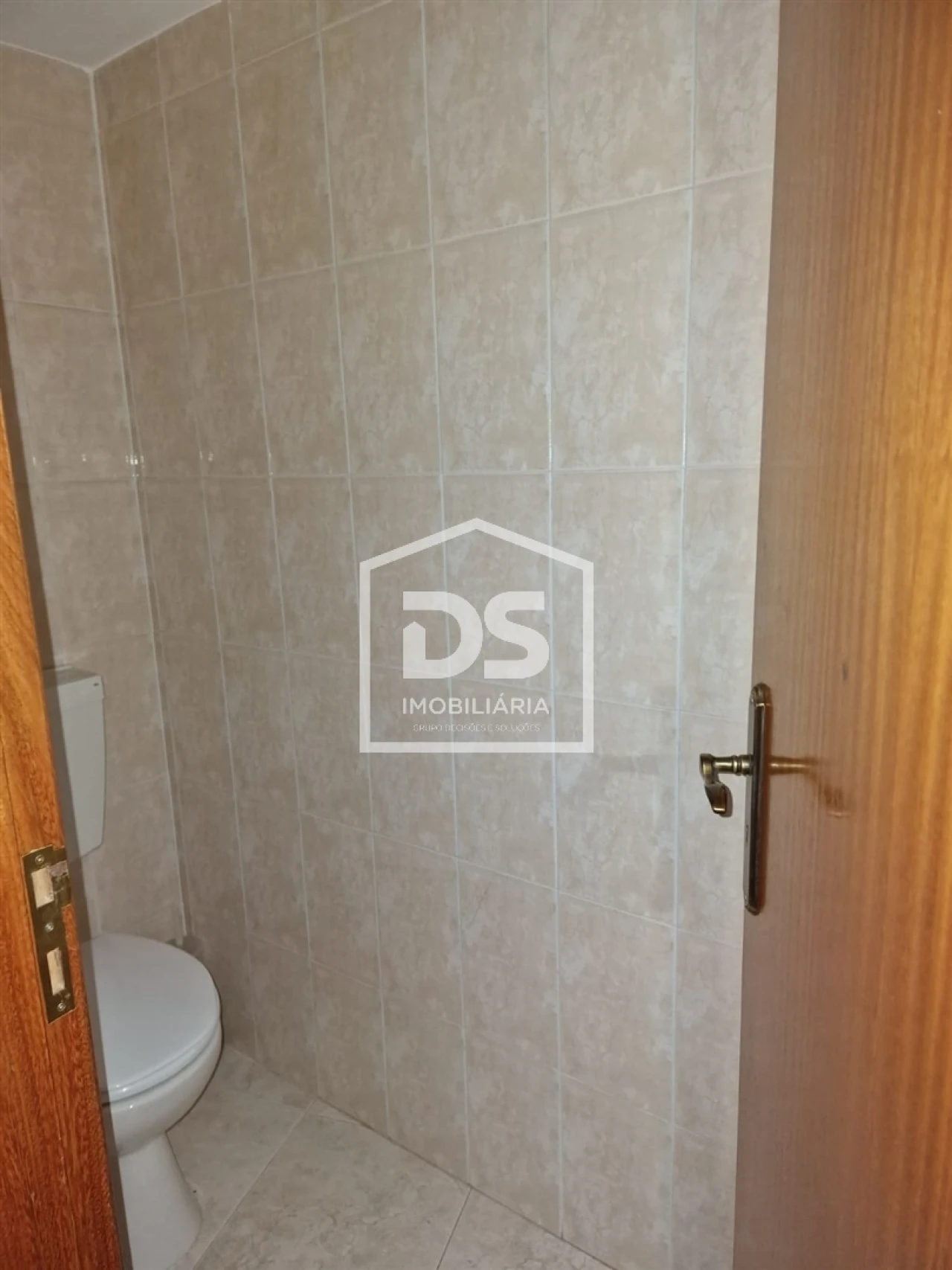 Loja para Venda em Marrazes e Barosa Foto 14