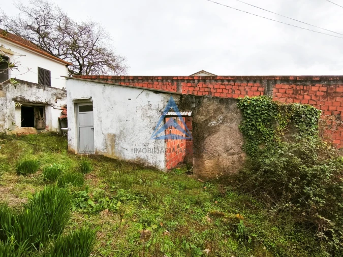 Moradia T2 para Venda em Abiul Foto 12