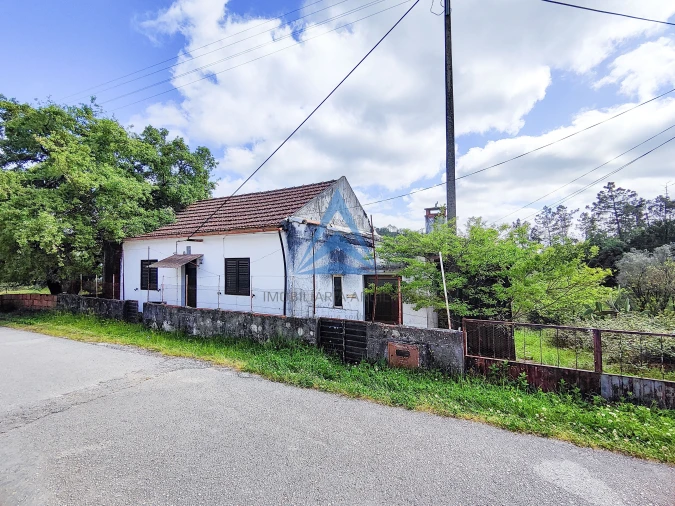 Moradia T2 para Venda em Abiul Foto 8