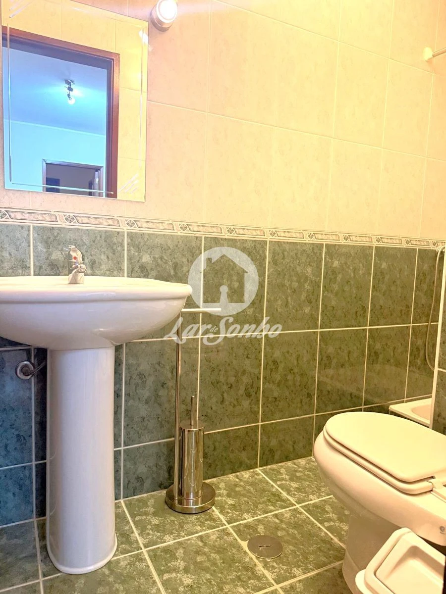 Apartamento T3 para Venda em Forjães Foto 7