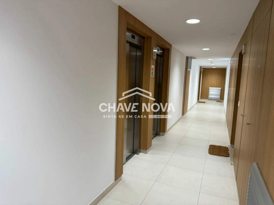 Apartamento T4 para Venda em Lumiar Foto 14
