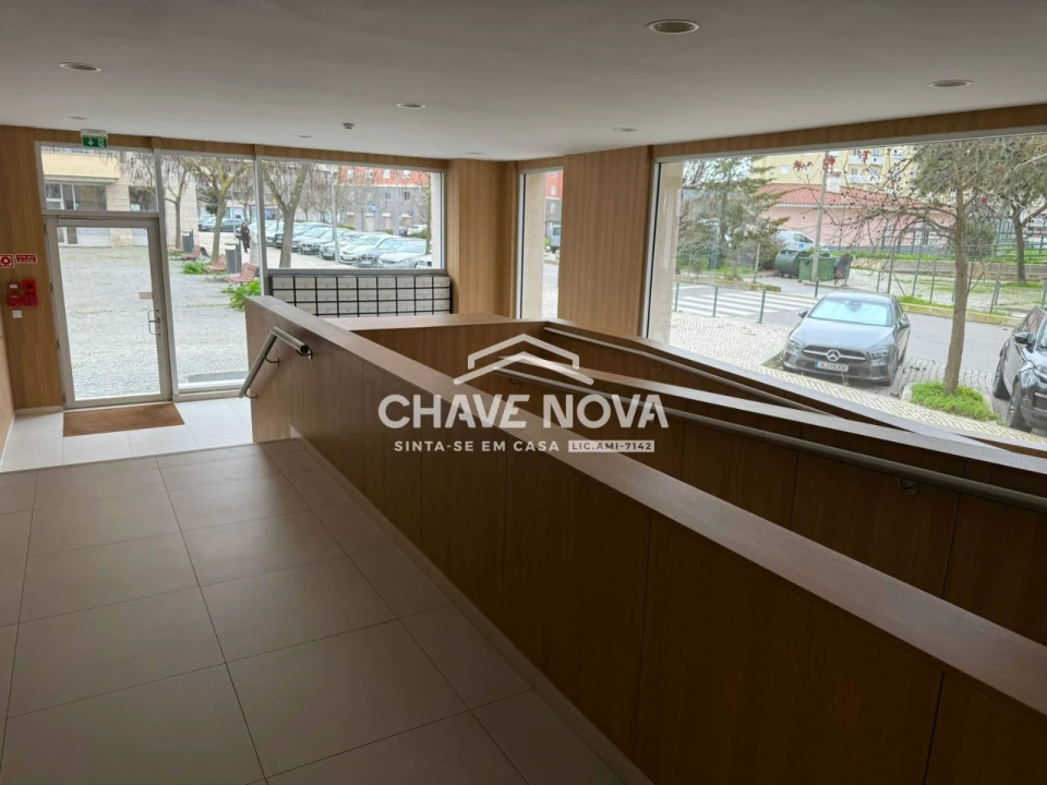 Apartamento T4 para Venda em Lumiar Foto 16