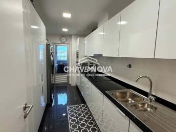 Apartamento T4 para Venda em Lumiar