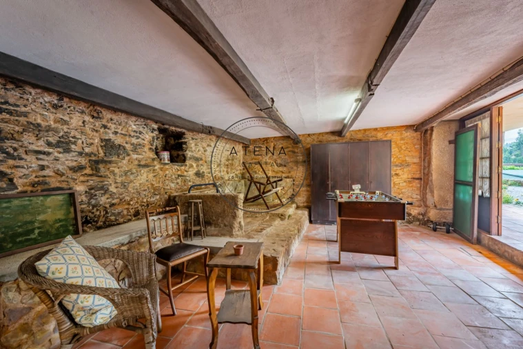 Quinta T4 para Venda em Fermedo Foto 32