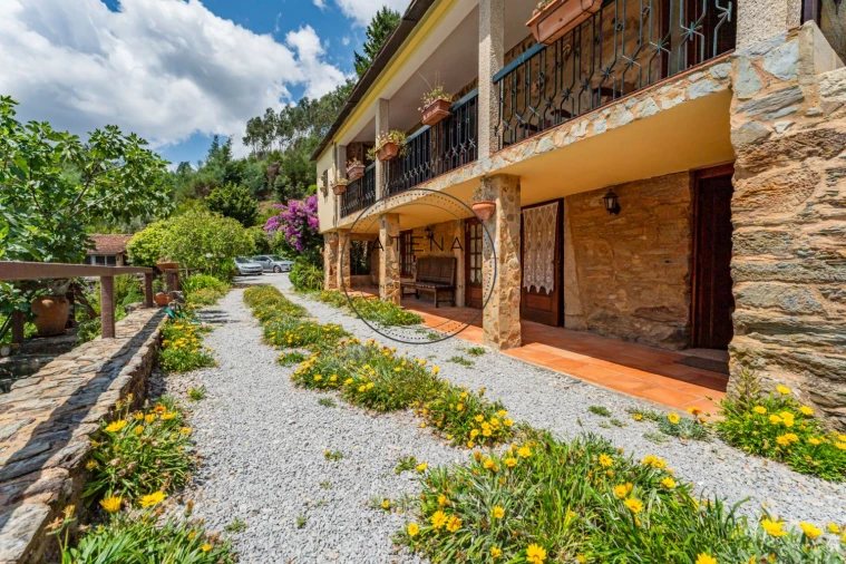 Quinta T4 para Venda em Fermedo Foto 8