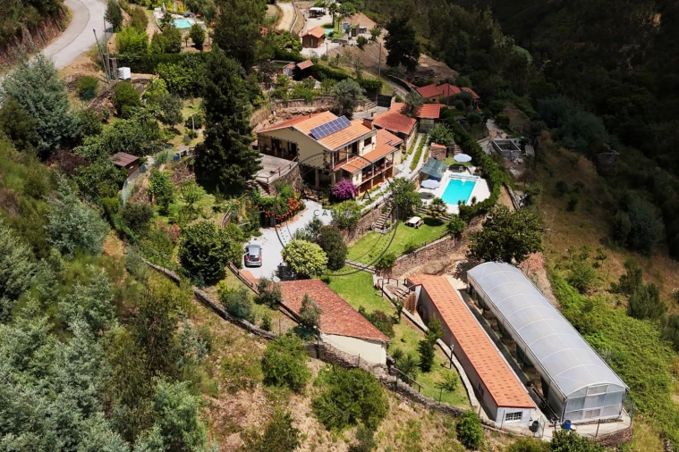 Quinta T4 para Venda em Fermedo Foto 38