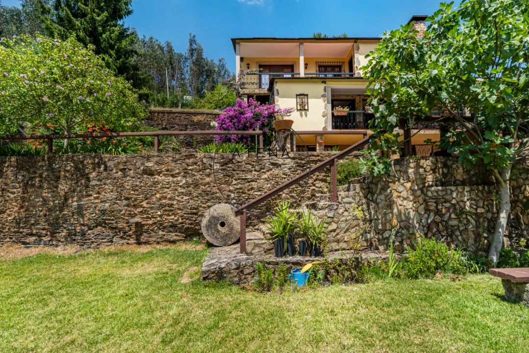 Quinta T4 para Venda em Fermedo Foto 23