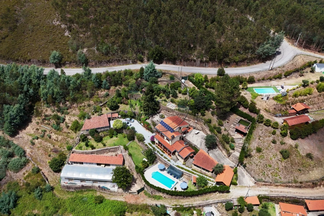 Quinta T4 para Venda em Fermedo Foto 40