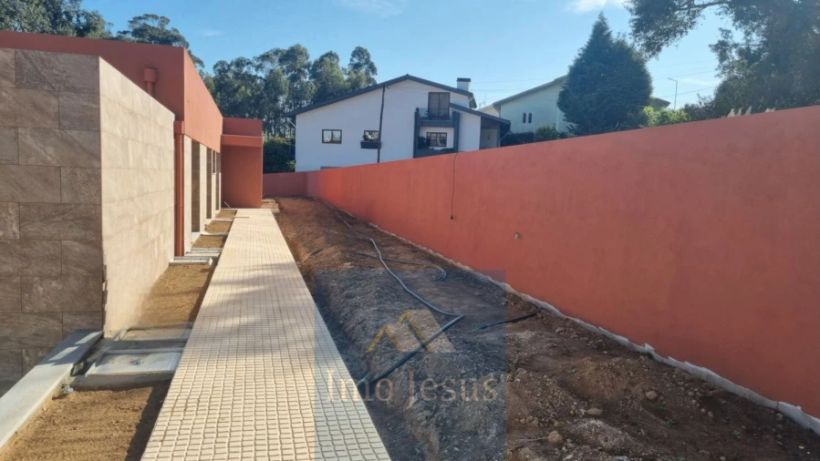 Moradia T3 para Venda em Pedroso e Seixezelo Foto 3