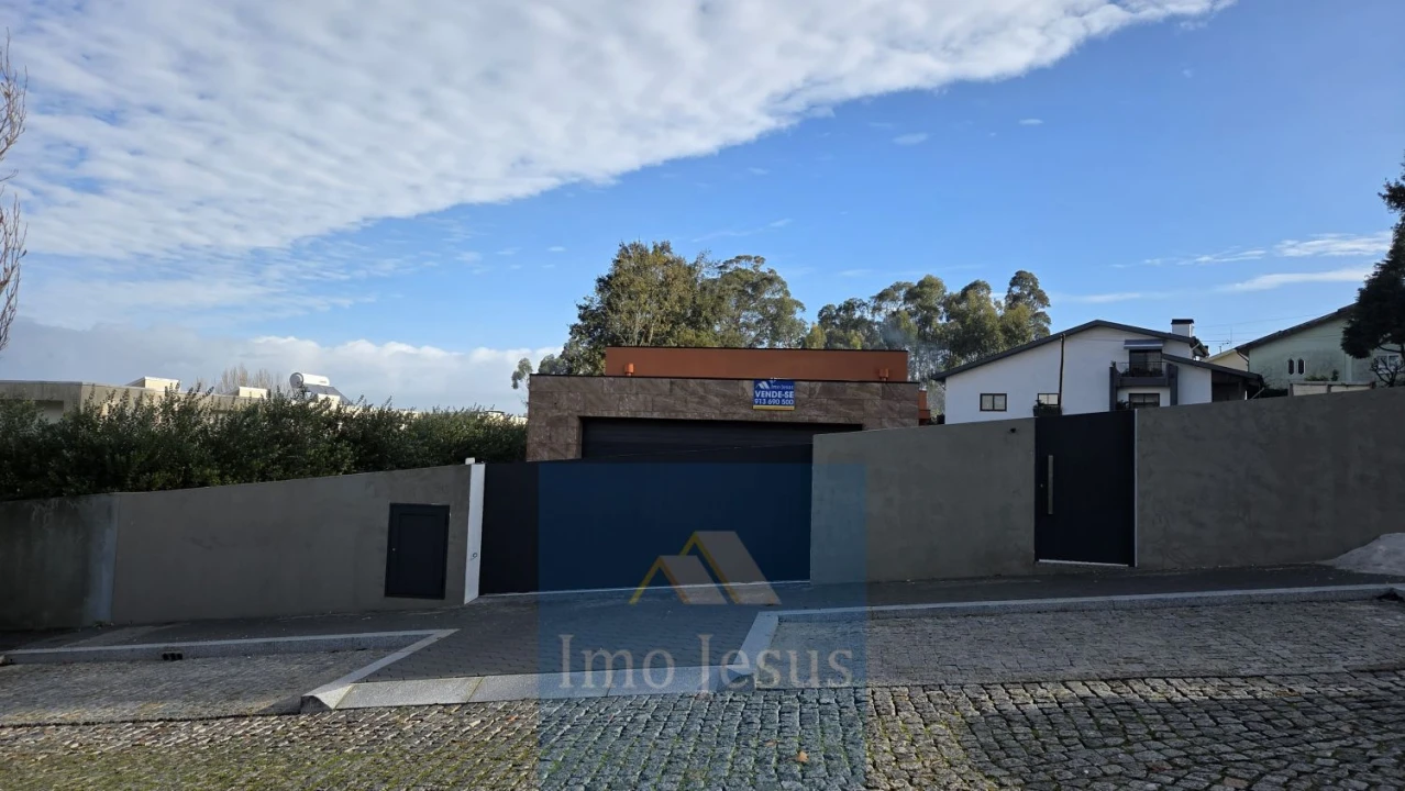 Moradia T3 para Venda em Pedroso e Seixezelo Foto 39