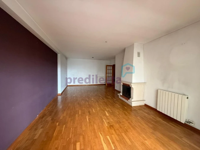 Apartamento T2 para Arrendamento em Paranhos Foto 14