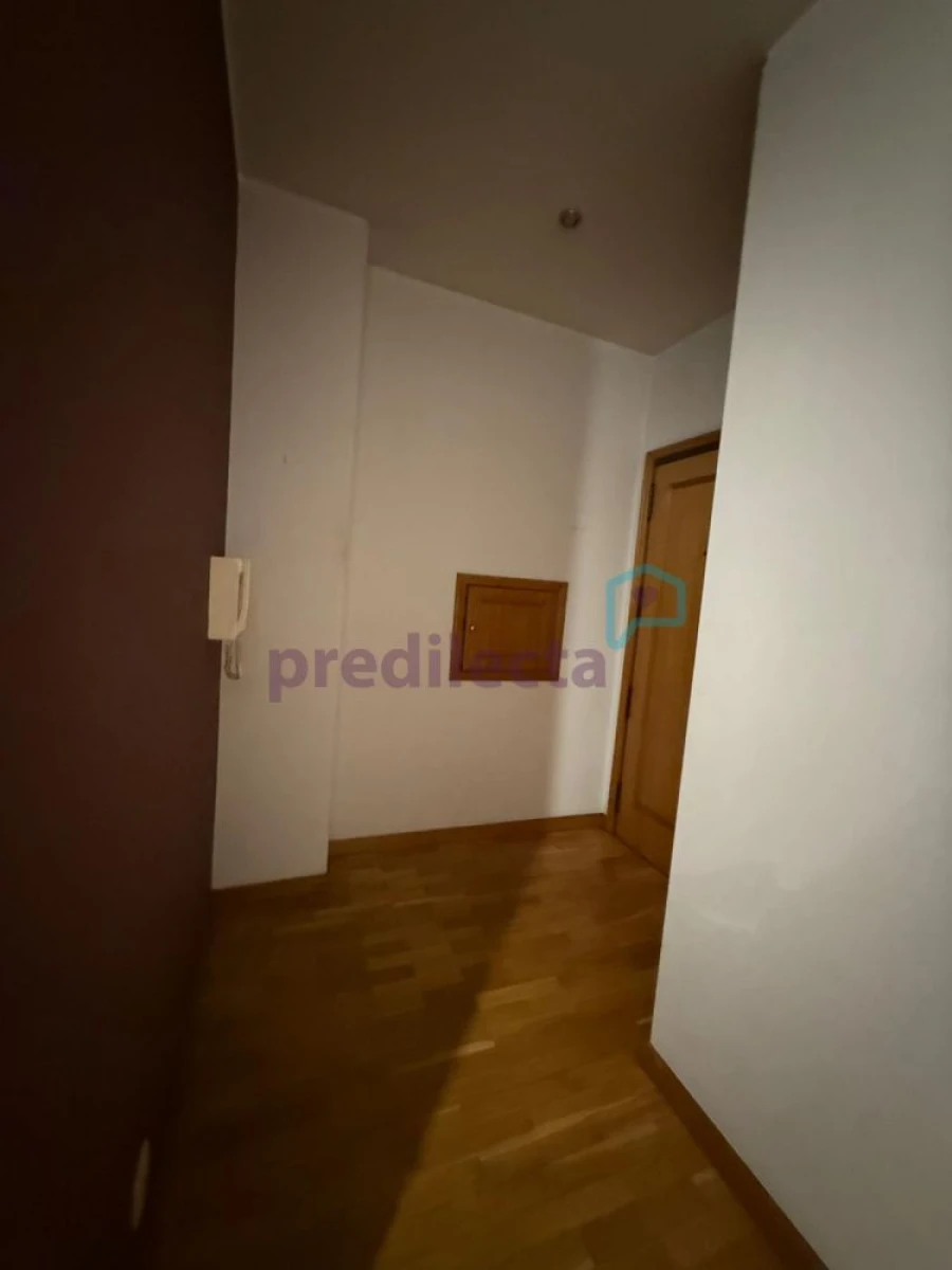 Apartamento T2 para Arrendamento em Paranhos Foto 10