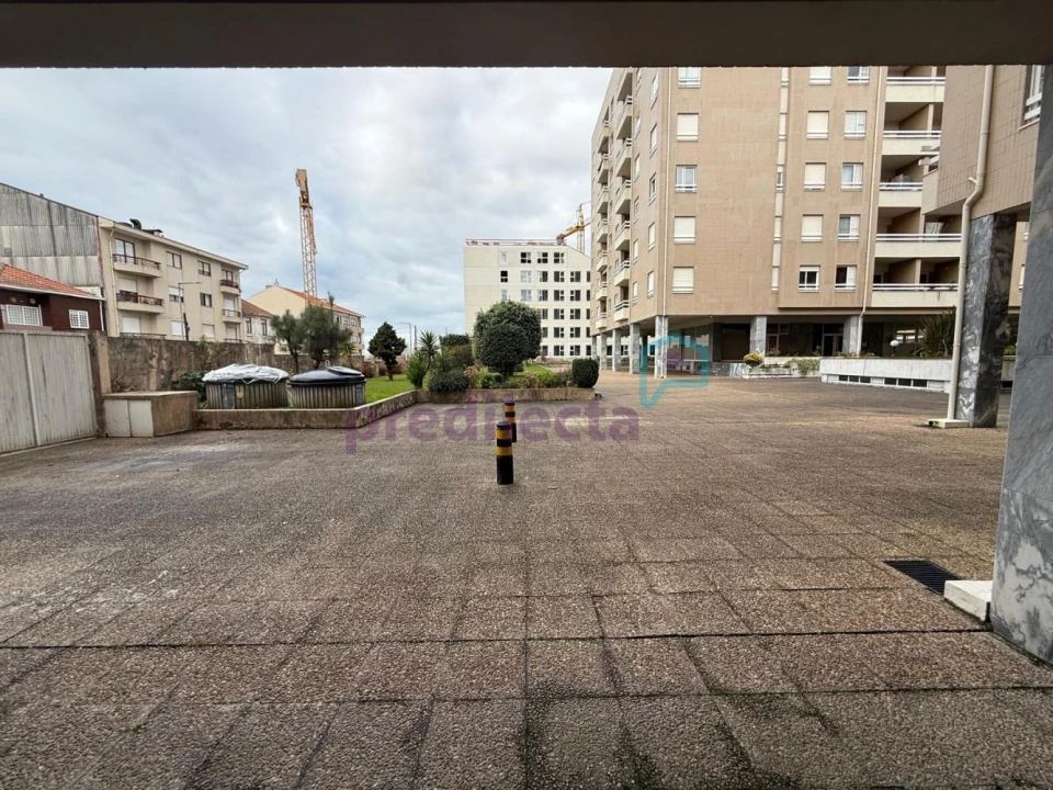 Apartamento T2 para Arrendamento em Paranhos Foto 5