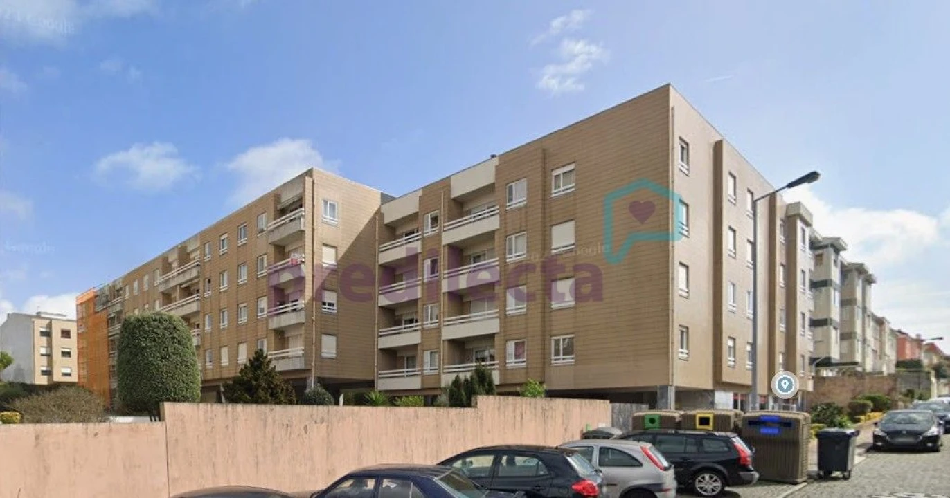 Apartamento T2 para Arrendamento em Paranhos Foto 28