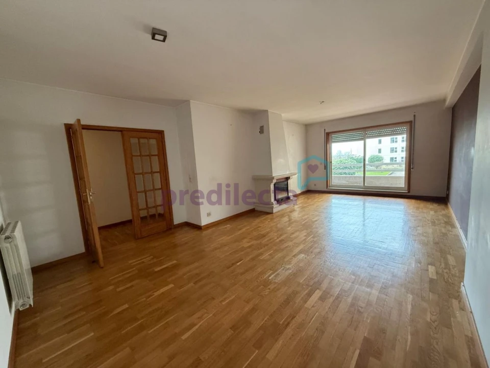 Apartamento T2 para Arrendamento em Paranhos Foto 15