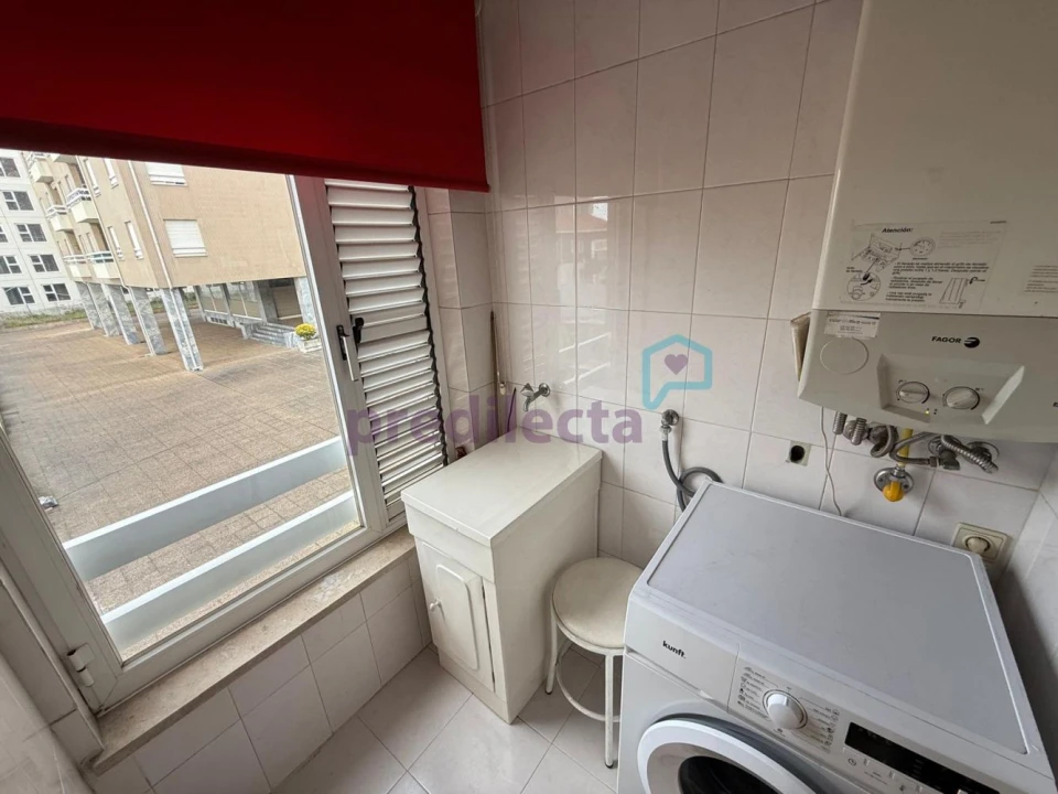 Apartamento T2 para Arrendamento em Paranhos Foto 27