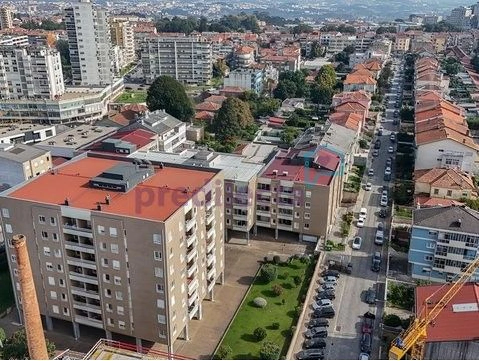 Apartamento T2 para Arrendamento em Paranhos Foto 30