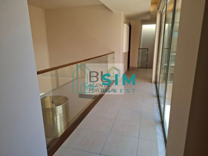 Moradia T3 para Venda em Guia Foto 30