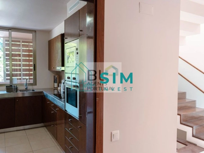 Moradia T3 para Venda em Guia Foto 16