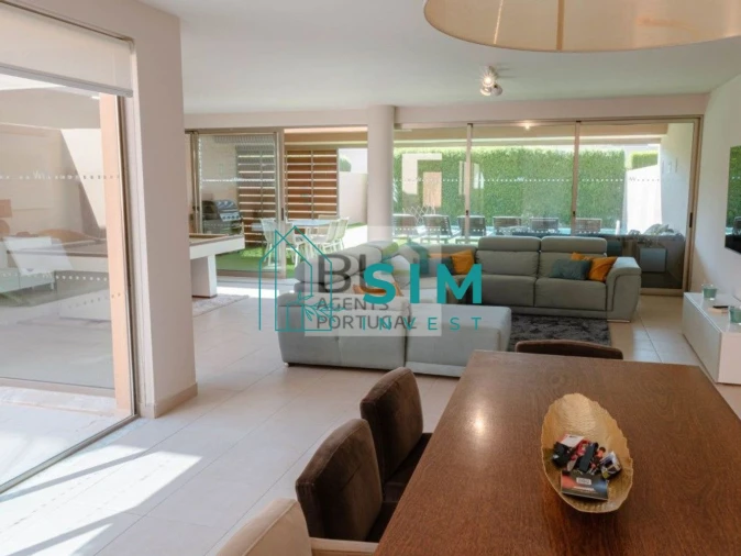 Moradia T3 para Venda em Guia Foto 12