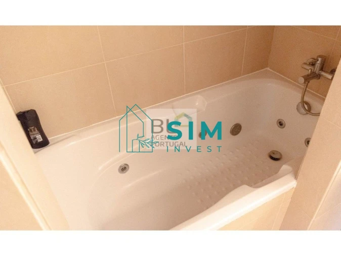 Moradia T3 para Venda em Guia Foto 23