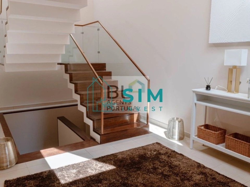 Moradia T3 para Venda em Guia Foto 18