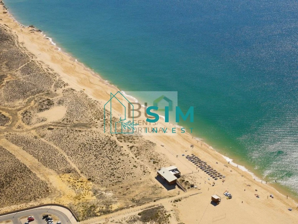 Moradia T3 para Venda em Guia Foto 38