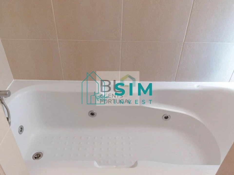 Moradia T3 para Venda em Guia Foto 28