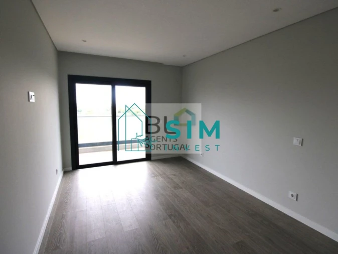 Apartamento T3 para Venda em Montenegro Foto 12