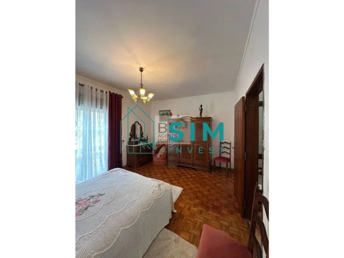 Moradia T4 para Venda em Loule (São Sebastião) Foto 26