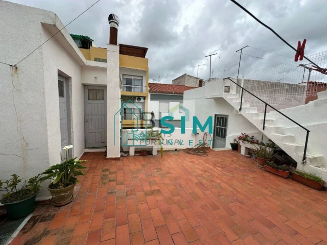 Moradia T4 para Venda em Loule (São Sebastião) Foto 16