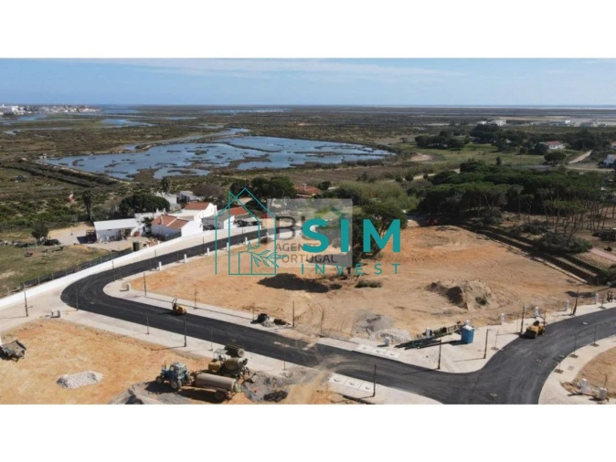 Moradia T4 para Venda em Alvor Foto 17