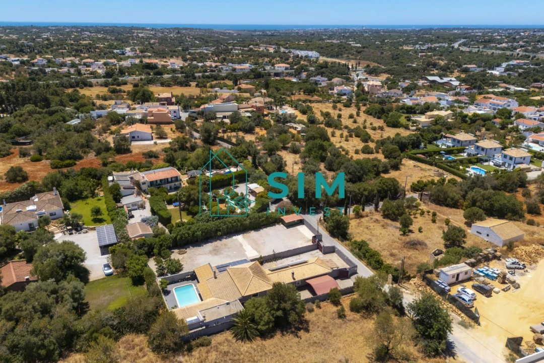 Moradia T6 para Venda em Almancil Foto 68