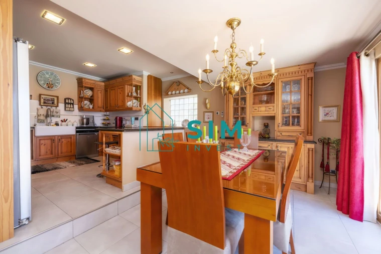 Moradia T6 para Venda em Almancil Foto 14