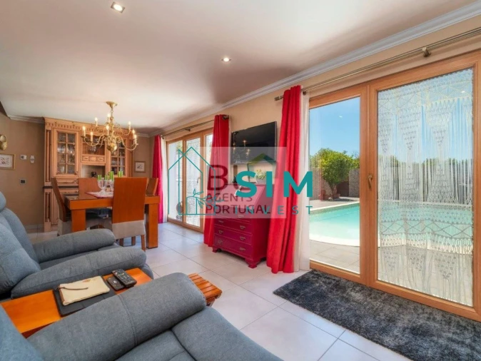 Moradia T6 para Venda em Almancil Foto 37