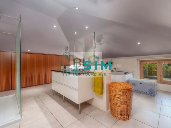 Moradia T6 para Venda em Almancil Foto 19